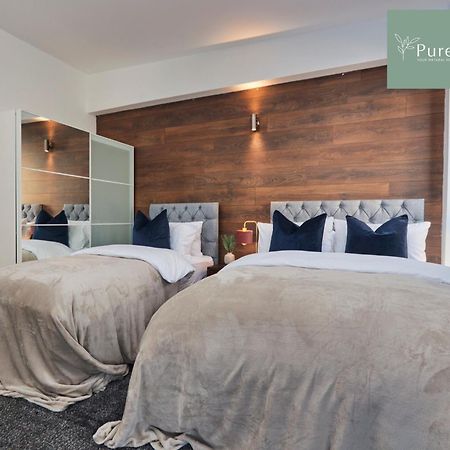 Superb House Manchester Near Etihad With Free Parking Sleeps 8 Dış mekan fotoğraf