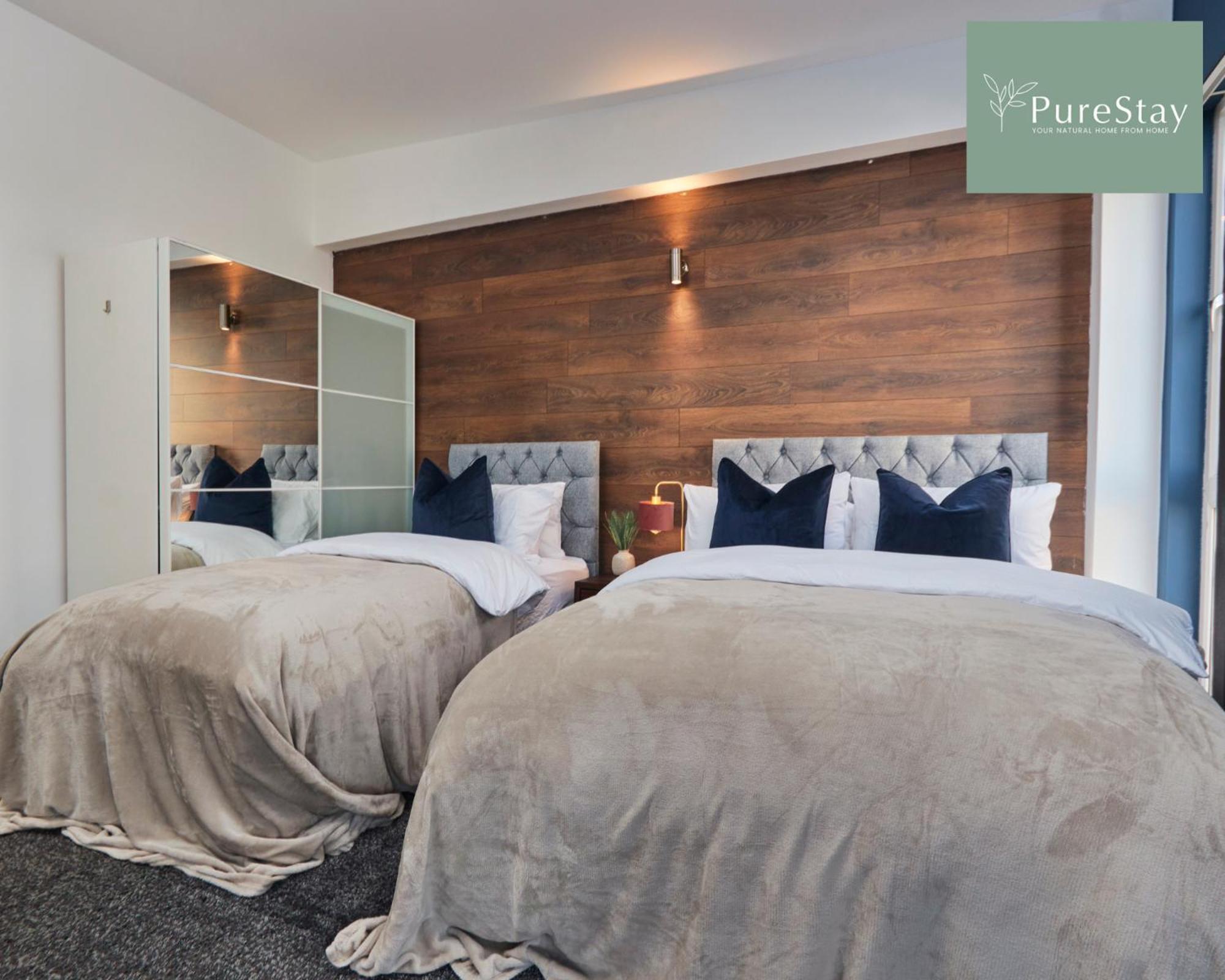 Superb House Manchester Near Etihad With Free Parking Sleeps 8 Dış mekan fotoğraf