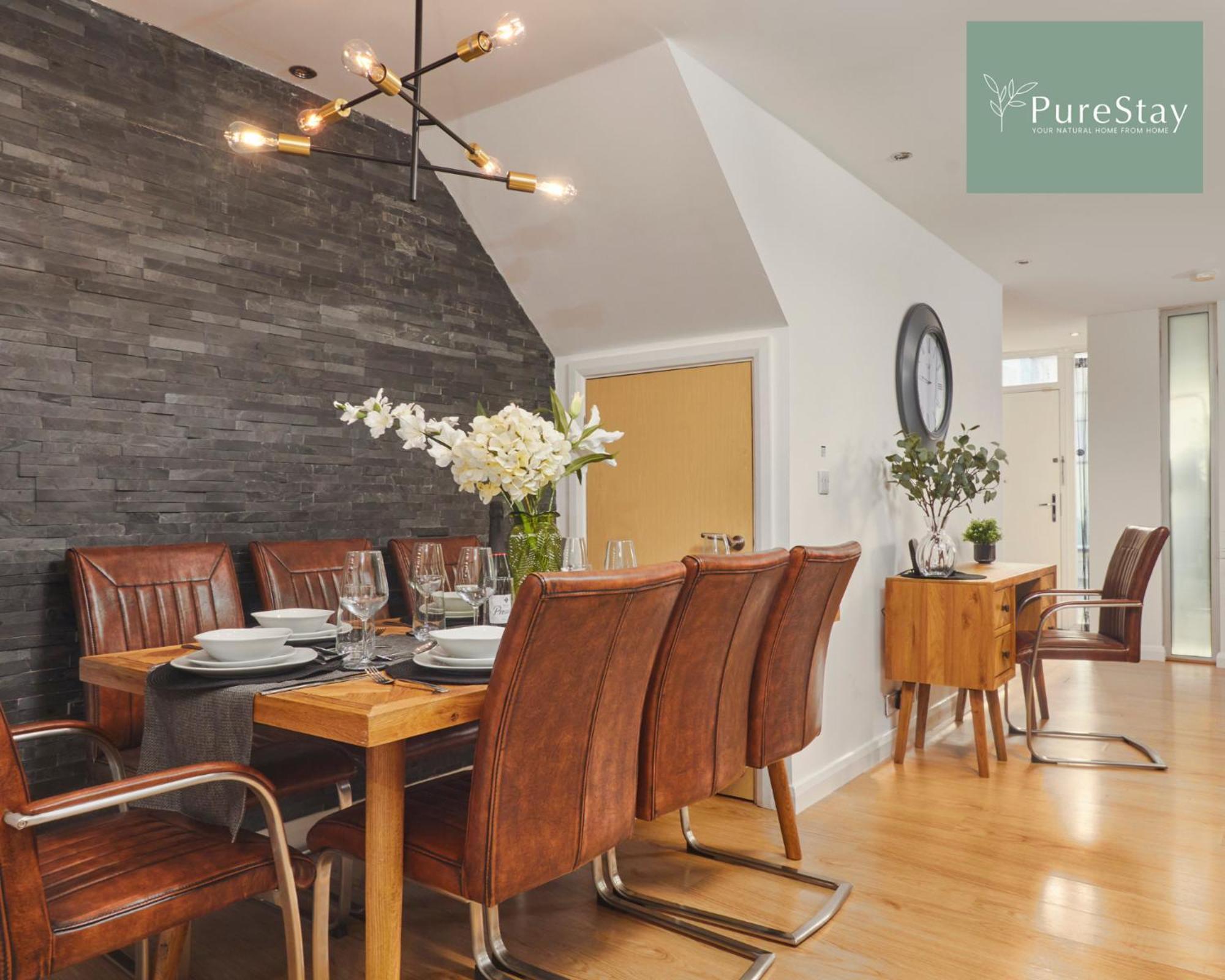 Superb House Manchester Near Etihad With Free Parking Sleeps 8 Dış mekan fotoğraf