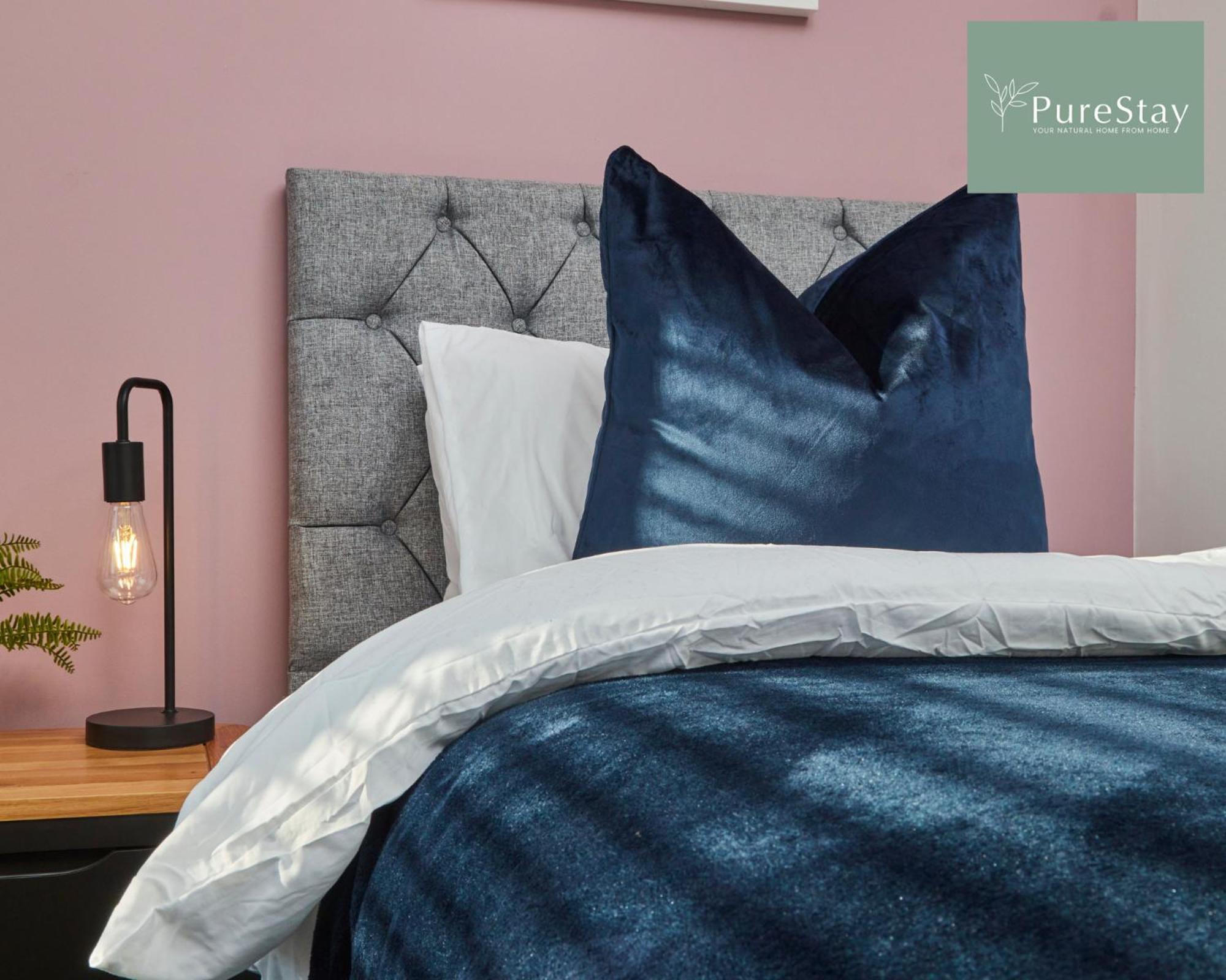 Superb House Manchester Near Etihad With Free Parking Sleeps 8 Dış mekan fotoğraf