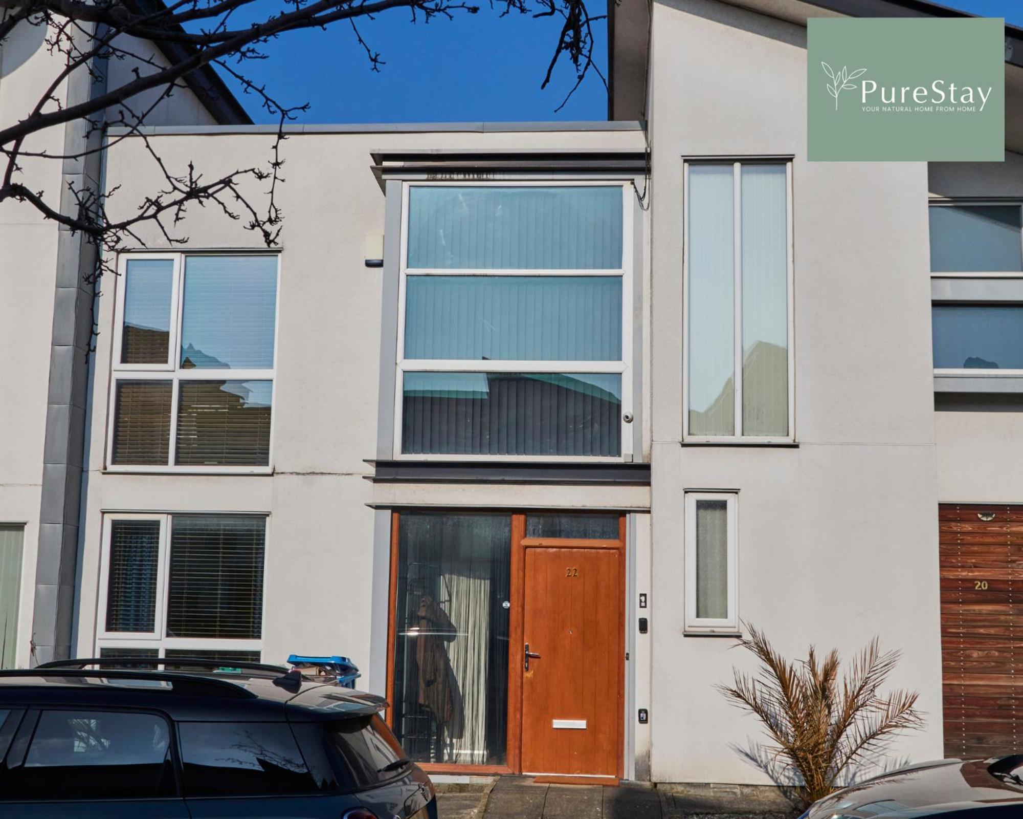 Superb House Manchester Near Etihad With Free Parking Sleeps 8 Dış mekan fotoğraf