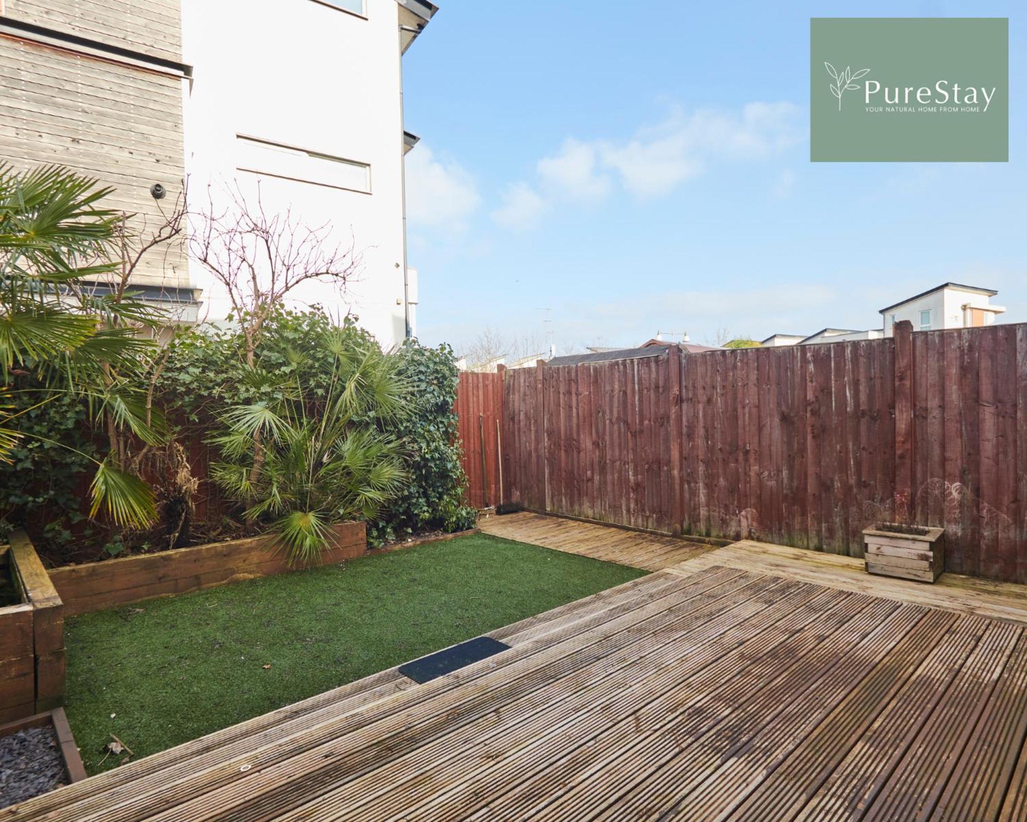Superb House Manchester Near Etihad With Free Parking Sleeps 8 Dış mekan fotoğraf